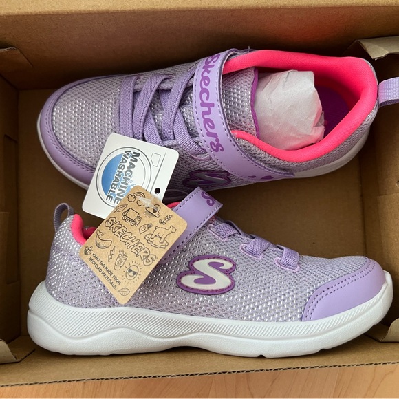 NEW IN BOX! Skechers Kids Lilac and Hot Pink Mesh Sneaker - Picture 5 of 7
